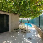 Lancin By Interhome * Divšići
